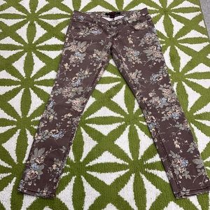 🛍️ 5 for $20 🛍️ Almost famous flower printed jeans size 11